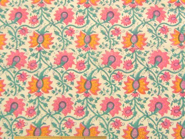 花柄・インド綿ハンドブロックプリント(オフホワイト)