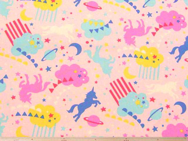 メルヘン調ユニコーン柄・綿オックスプリント(ピンク)
