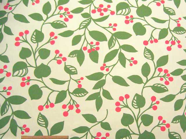 インテリア向き北欧調木の実柄・広巾綿オックスプリント