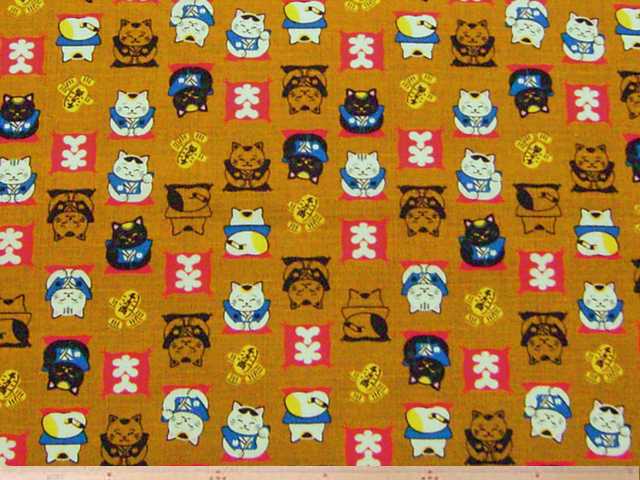 招き猫柄・綿ドビー和調プリント(マスタード・カラシ色)