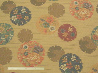 綿・紋ブロハチス和調(絣雪輪草花紋様)プリント(ベージュ)