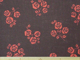 「豆奴」綿モーリークロス和調バラ柄プリント(黒地)