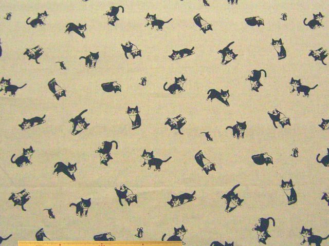 はちわれねこ柄・綿麻キャンバスプリント(キナリ)