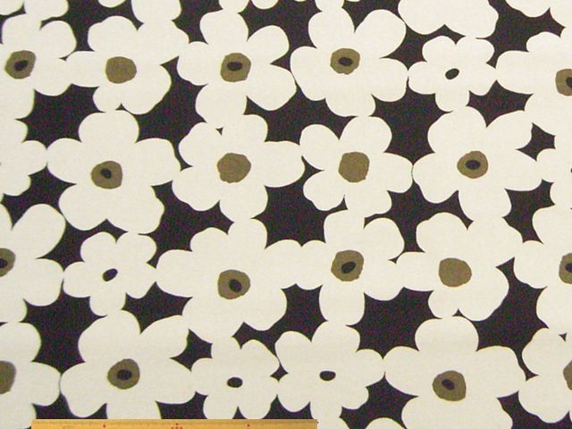 北欧調フラワー柄・綿麻キャンバスプリント(黒地×白)