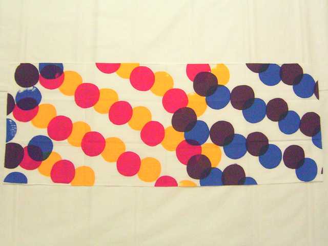 ケイコロールてぬぐい(水玉重ね)